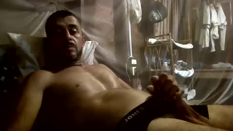 Snapshot of roadsidepicnic01 chatting on 8, 2, 2025 Daddy online show from 8, 2, 2025