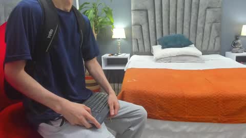 Roan Birkin online show from 21, 2, 2025