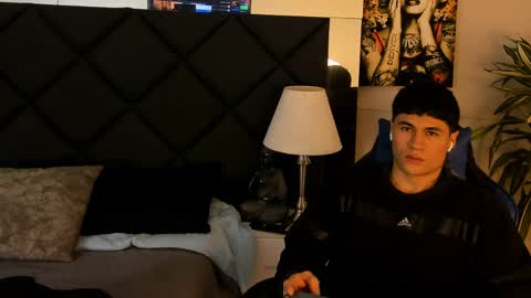 Roan Birkin online show from 8, 4, 2026