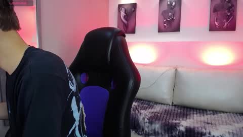 Snapshot of robbinblaze chatting on 25, 11, 2025 Robbin online show from 25, 11, 2025