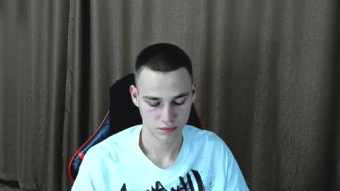 robert10211 online show from 26, 9, 2025