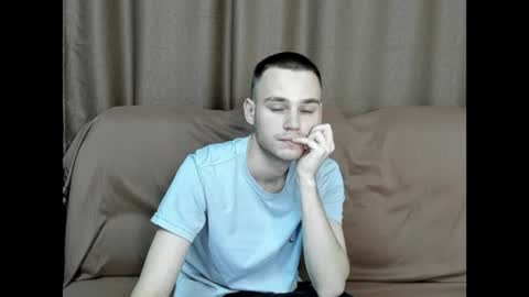 robert10211 online show from 30, 10, 2025