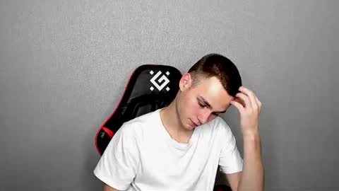 robert10211 online show from 6, 11, 2025