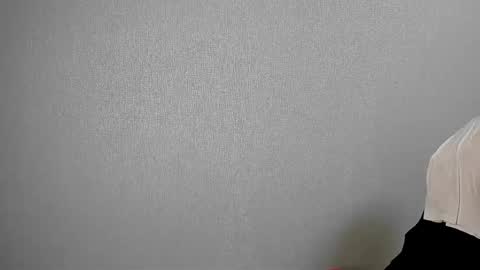 robert10211 online show from 2, 12, 2025