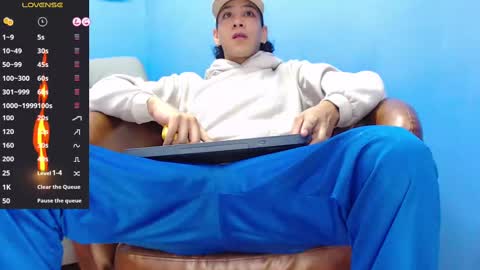 Snapshot of robert_kingg chatting on 11, 11, 2025 robert_kingg online show from 11, 11, 2025