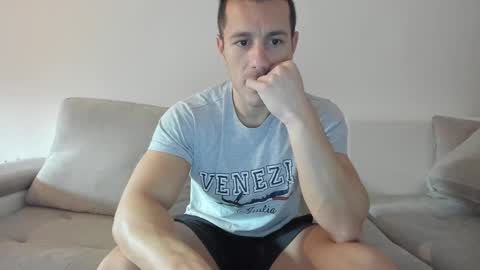 roberto4ever online show from 4, 3, 2025