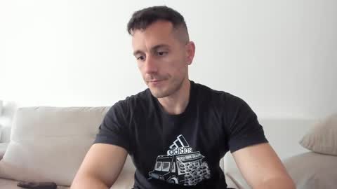 roberto4ever online show from 9, 4, 2026