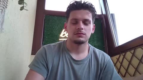 Snapshot of roberto_twink1 chatting on 29, 4, 2026 Roberto online show from 29, 4, 2026