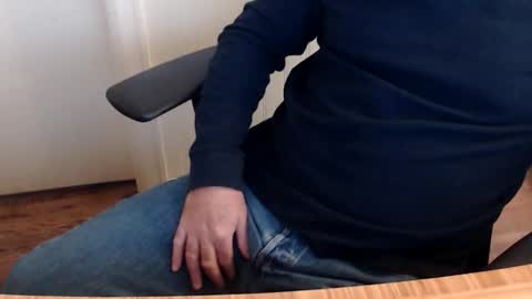 robidan6923 online show from 28, 10, 2025