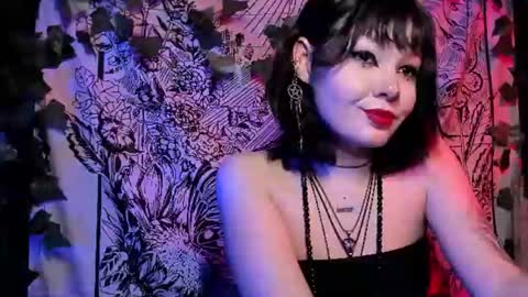 Snapshot of robin_harrington chatting on 10, 5, 2026 Ronin online show from 10, 5, 2026