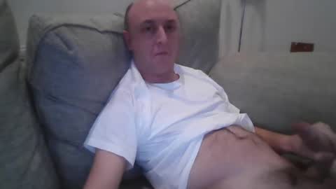 Snapshot of robster12345 chatting on 22, 12, 2024 robster12345 online show from 22, 12, 2024