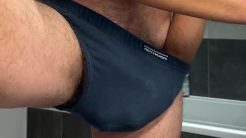 Snapshot of robwhites_uk chatting on 27, 1, 2025 Rob online show from 27, 1, 2025