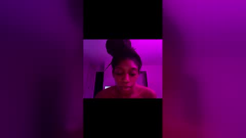 Snapshot of robynthegoddess chatting on 25, 3, 2026 robynthegoddess online show from 25, 3, 2026