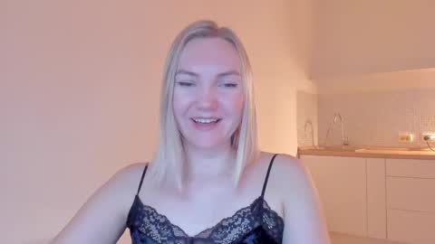 Snapshot of rock__baby chatting on 5, 2, 2025 rock__baby online show from 5, 2, 2025