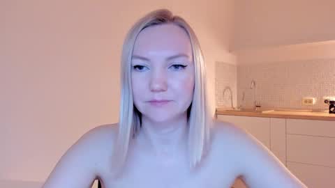 Snapshot of rock__baby chatting on 8, 3, 2025 rock__baby online show from 8, 3, 2025