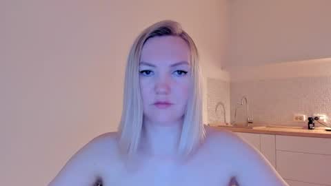 Snapshot of rock__baby chatting on 11, 3, 2025 rock__baby online show from 11, 3, 2025