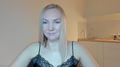 Snapshot of rock__baby chatting on 19, 11, 2025 rock__baby online show from 19, 11, 2025