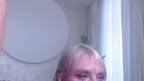 Lina and Den online show from 28, 7, 2026