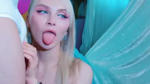 Lina and Den online show from 29, 7, 2026