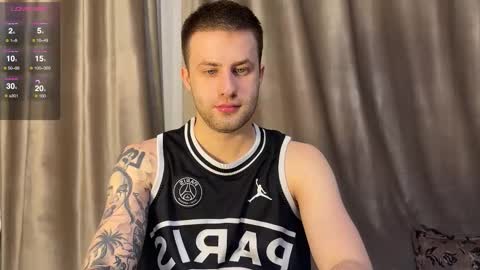 Snapshot of rodrigoveira chatting on 7, 11, 2025 Rodrigo online show from 7, 11, 2025