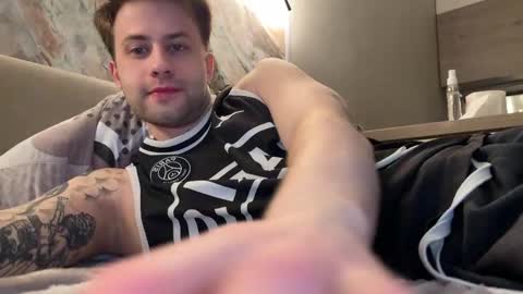 Snapshot of rodrigoveira chatting on 5, 4, 2026 Rodrigo online show from 5, 4, 2026