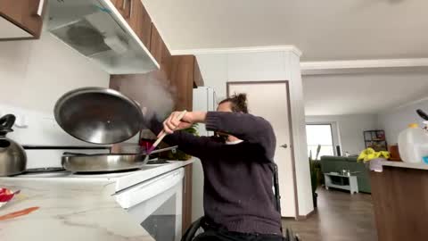 Snapshot of rollinintheweeds chatting on 16, 2, 2025 Rollinintheweeds online show from 16, 2, 2025