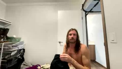 Snapshot of rollinintheweeds chatting on 28, 11, 2025 Rollinintheweeds online show from 28, 11, 2025