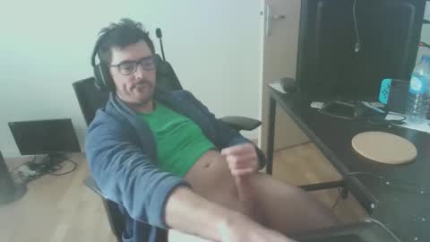 romainb72 online show from 9, 1, 2025