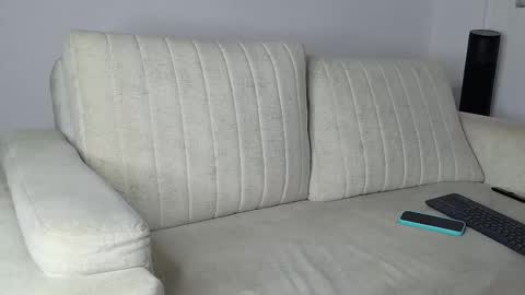 Roman Lux online show from 4, 3, 2026