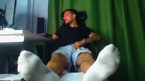 Snapshot of romaniamaster1 chatting on 20, 5, 2026 romaniamaster1 online show from 20, 5, 2026