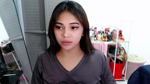 Snapshot of romantic_kath chatting on 18, 4, 2026 KATH online show from 18, 4, 2026