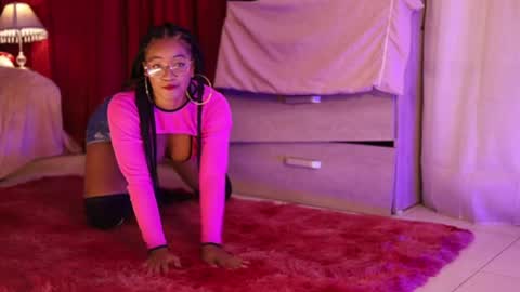 Is A Belle online show from 9, 10, 2025