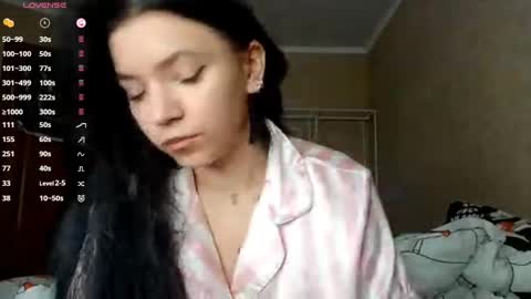 Snapshot of romeliahastert chatting on 6, 10, 2025 Anica online show from 6, 10, 2025