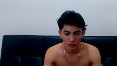 Snapshot of romeomillerr chatting on 6, 11, 2025 Romeo online show from 6, 11, 2025