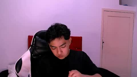 Snapshot of romeomillerr chatting on 22, 11, 2025 Romeo online show from 22, 11, 2025