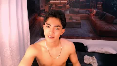 Snapshot of romeomillerr chatting on 25, 11, 2025 Romeo online show from 25, 11, 2025