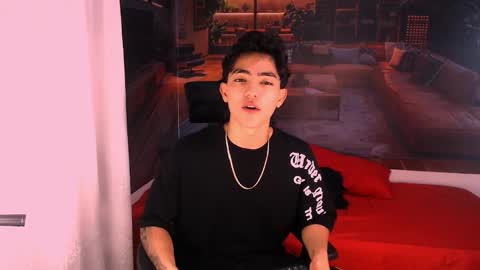 Snapshot of romeomillerr chatting on 1, 12, 2025 Romeo online show from 1, 12, 2025