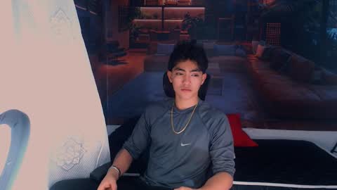 Snapshot of romeomillerr chatting on 2, 12, 2025 Romeo online show from 2, 12, 2025