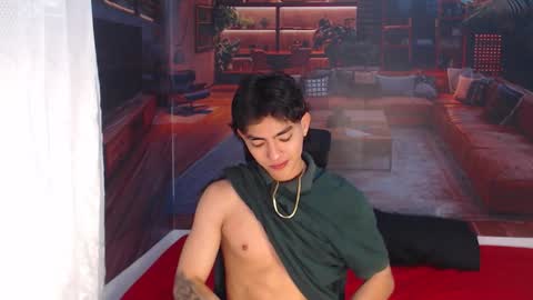Snapshot of romeomillerr chatting on 15, 12, 2025 Romeo online show from 15, 12, 2025