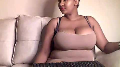 Romina 26 online show from 28, 7, 2026