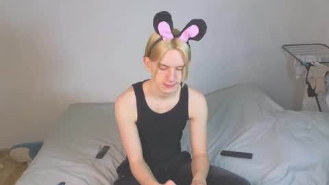 Snapshot of ron_vilss chatting on 6, 2, 2026 Ron online show from 6, 2, 2026