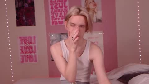 Snapshot of ron_vilss chatting on 12, 2, 2026 Ron online show from 12, 2, 2026