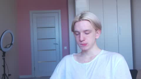 Snapshot of ron_vilss chatting on 16, 2, 2026 Ron online show from 16, 2, 2026