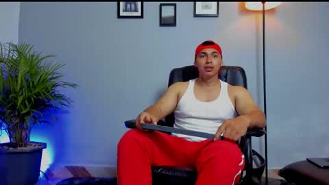 Snapshot of ronnie_canford chatting on 27, 2, 2026 RonnieCanford online show from 27, 2, 2026