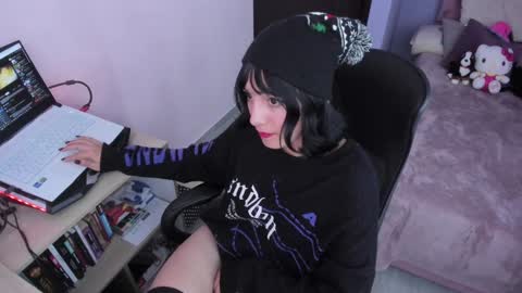 Twelve 3 Inst Twelve 312002 Twitter Room312 2002 online show from 30, 1, 2025