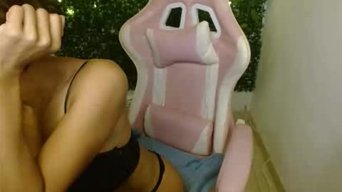 Snapshot of rosa_skinny chatting on 6, 3, 2026 rosa online show from 6, 3, 2026