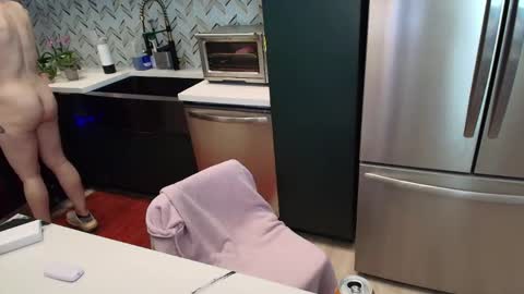 Snapshot of rosaliecaine chatting on 15, 3, 2026 Rosalie Caine online show from 15, 3, 2026