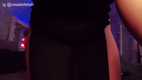 Snapshot of rosaliefetish chatting on 3, 12, 2024 Rosalie online show from 3, 12, 2024