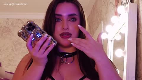 Snapshot of rosaliefetish chatting on 22, 1, 2025 Rosalie online show from 22, 1, 2025