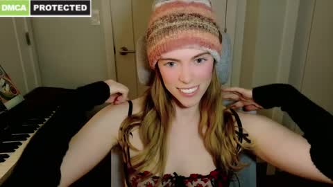 rose77782 online show from 4, 1, 2025